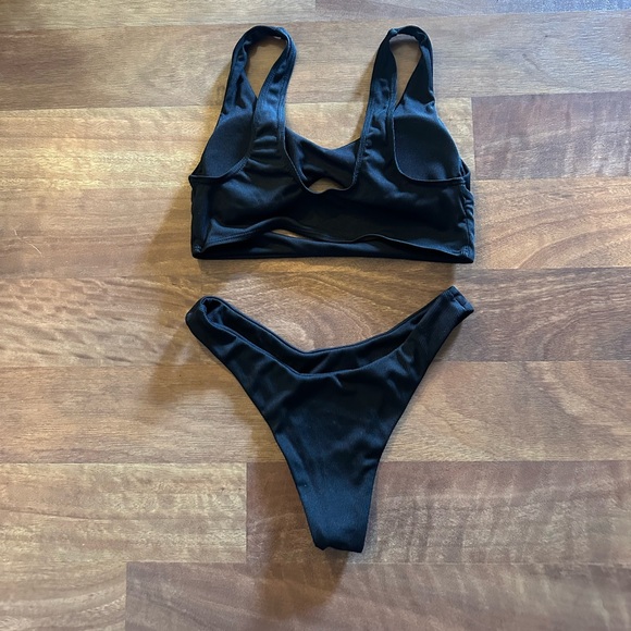 Shein Black Bikini - Picture 4 of 6